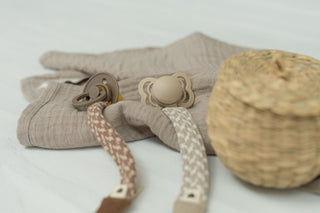 Pacifier clip - Ivory/Sand - Kollektive - Official distributor