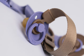 Pacifier Clip Loop - Dark Oak