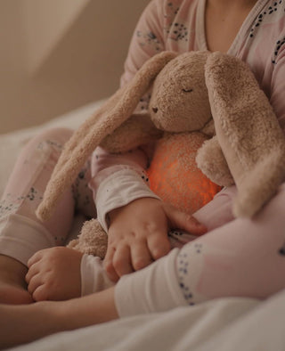Moonie Organic Humming Bunny - Sand - Kollektive Wholesale Portal