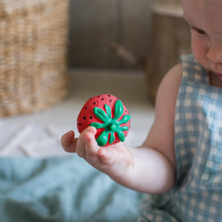SWEETIE THE STRAWBERRY - Kollektive - Official distributor